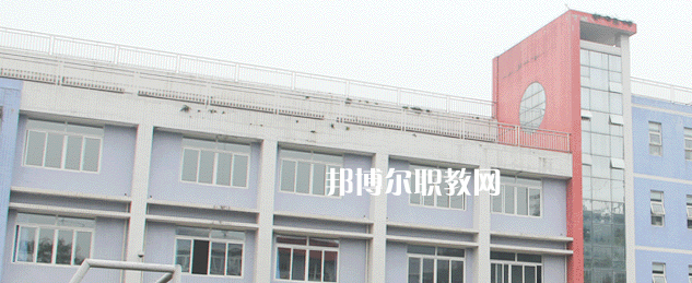 重慶機電工程高級技工學(xué)校2023年報名條件、招生要求、招生對象