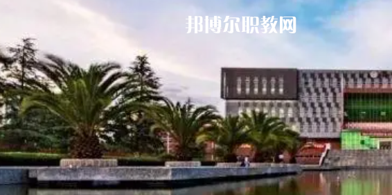 云南高職?？圃盒Ｅ琶?8強
