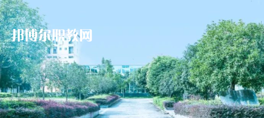 成都新高技工學(xué)校地址在哪里，哪個地區(qū)，哪個城市?