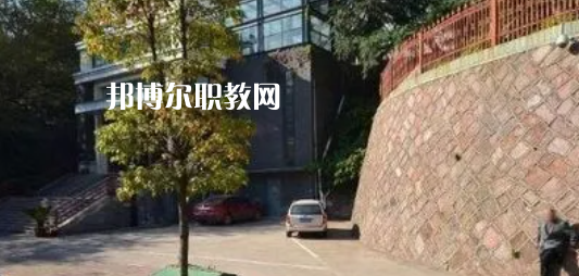 金華藝術(shù)學(xué)校地址在哪里，哪個地區(qū)，哪個城市?