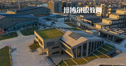 臺州第一技師學(xué)院地址在哪里，哪個地區(qū)，哪個城市?