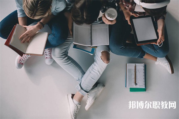 贛縣汽車(chē)職業(yè)技術(shù)學(xué)校有哪些招生專業(yè)（2023年）
