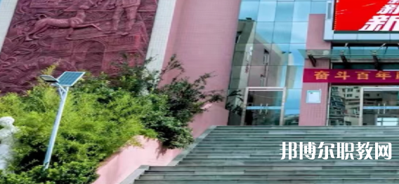 石家莊美術(shù)職業(yè)學(xué)校地址，乘車路線