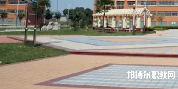 灤州市衛(wèi)生職業(yè)中等專業(yè)學校地址，乘車路線