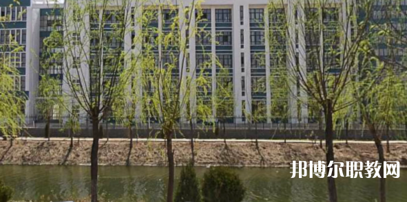 南宮市職業(yè)技術(shù)教育中心地址，乘車路線