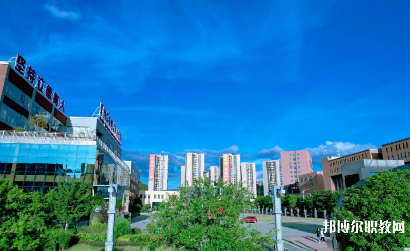 2023貴州裝備制造職業(yè)學(xué)院中職部多少錢(qián) 貴州裝備制造職業(yè)學(xué)院中職部各專業(yè)學(xué)費(fèi)收費(fèi)標(biāo)準(zhǔn)