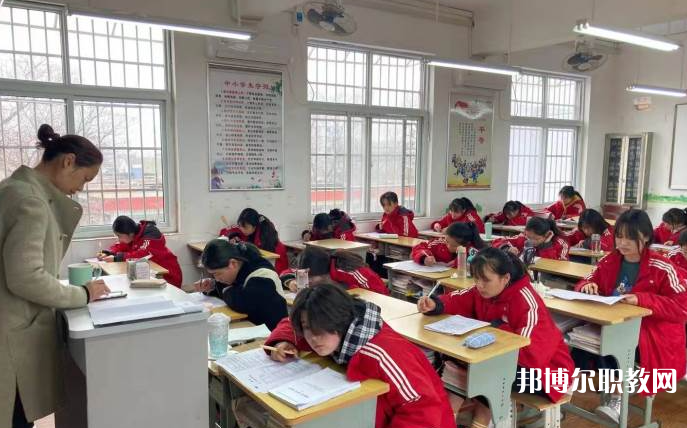 2023開封市第一職業(yè)中等專業(yè)學(xué)校招生計(jì)劃 招生人數(shù)是多少(附要求、條件、對(duì)象)