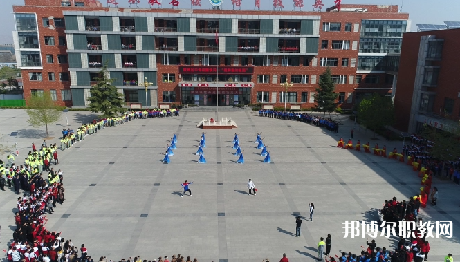 三門(mén)峽市湖濱區(qū)中等職業(yè)教育學(xué)校地址，乘車路線