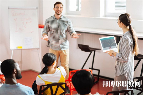 廣東哪里的中專學校能讀智能制造(數控技術應用)專業(yè)