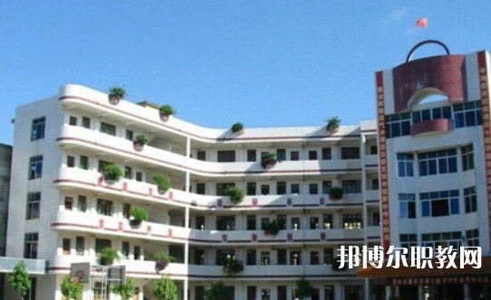 2024玉林市龍池職業(yè)技術學校招生計劃 招生人數(shù)是多少(附要求、條件、對象)