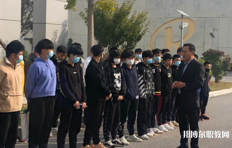 大連大學乒乓球運動中等職業(yè)技術(shù)學校怎么樣、好不好