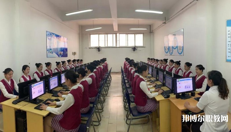 大連航空管理中等職業(yè)技術(shù)學(xué)校怎么樣、好不好