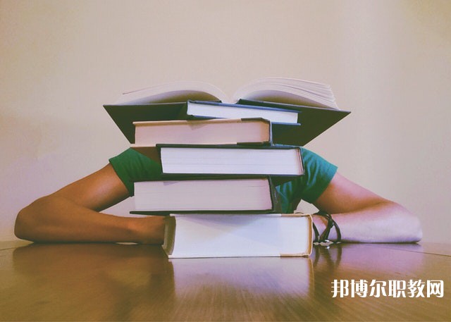 貴州哪里的中職學(xué)校能讀交通運(yùn)輸類(lèi)專(zhuān)業(yè)