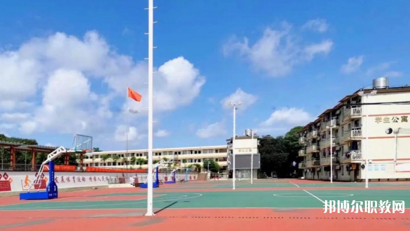 2025廣西電子高級(jí)技工學(xué)校招生計(jì)劃 招生人數(shù)是多少(附要求、條件、對(duì)象)